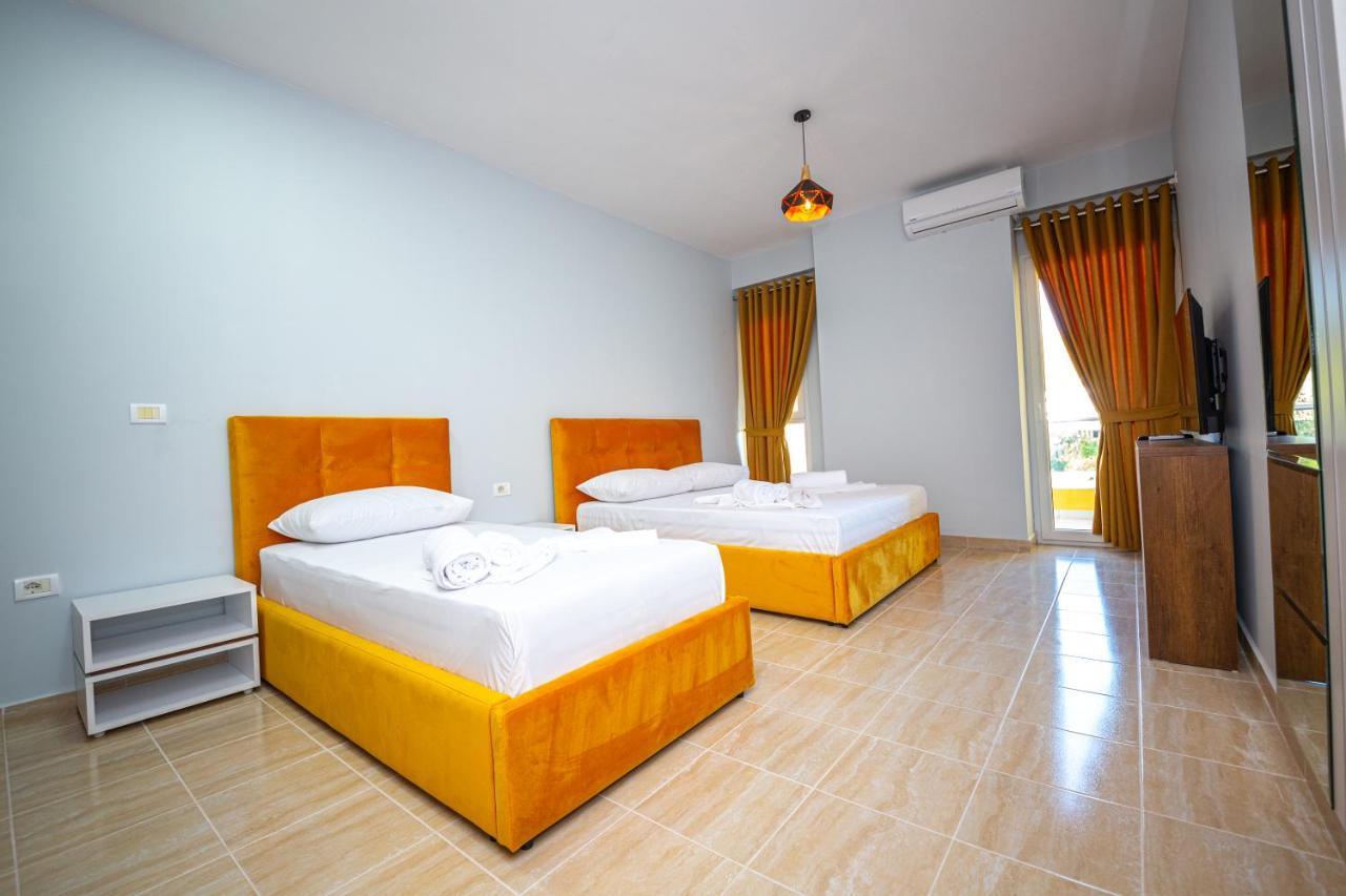 Ponari S Hotel Kryemedhej Exterior photo