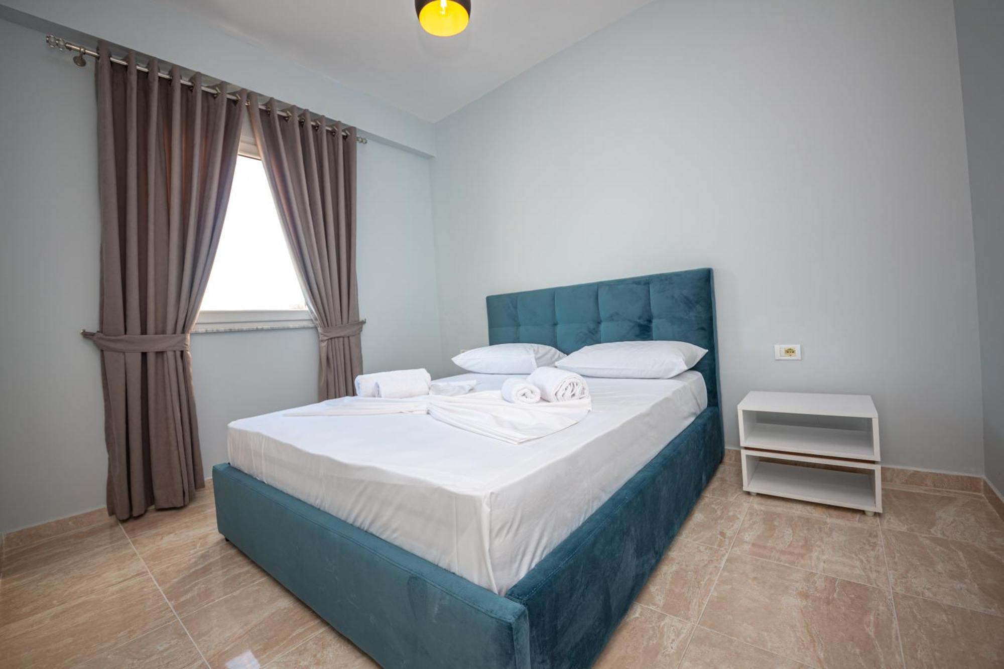 Ponari S Hotel Kryemedhej Room photo